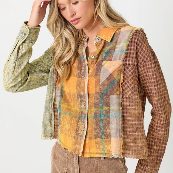 Mystree Pumpkin Spice Dreams Color Block Button Upn(Size Small) - Picture 2 of 6